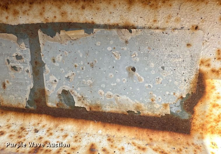 image for item DG4499 2007 DCT utility trailer