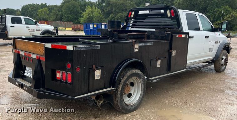 image for item DO2494 2011 Dodge Ram 5500HD Crew Cab flatbed truck