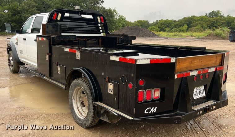 image for item DO2494 2011 Dodge Ram 5500HD Crew Cab flatbed truck