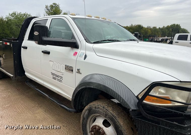image for item DO2494 2011 Dodge Ram 5500HD Crew Cab flatbed truck