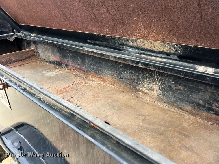 image for item DO2494 2011 Dodge Ram 5500HD Crew Cab flatbed truck