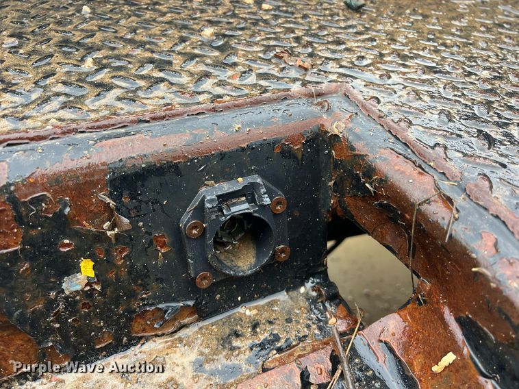 image for item DO2494 2011 Dodge Ram 5500HD Crew Cab flatbed truck