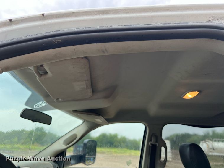 image for item DO2494 2011 Dodge Ram 5500HD Crew Cab flatbed truck