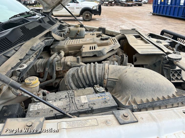 image for item DO2494 2011 Dodge Ram 5500HD Crew Cab flatbed truck