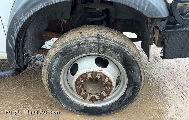 image for item DO2494 2011 Dodge Ram 5500HD Crew Cab flatbed truck