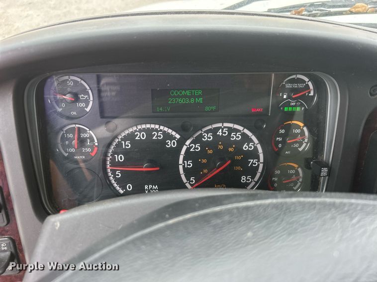 image for item DO7457 2021 Freightliner M2 106 box truck