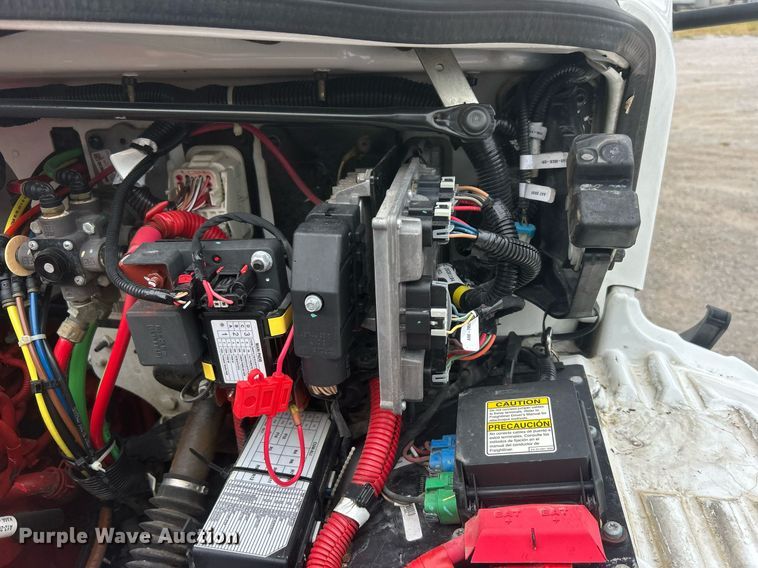 image for item DO7457 2021 Freightliner M2 106 box truck