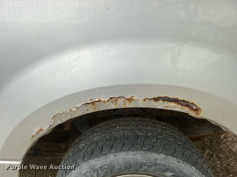 image for item DO7459 2004 Ford F150 SuperCab pickup truck