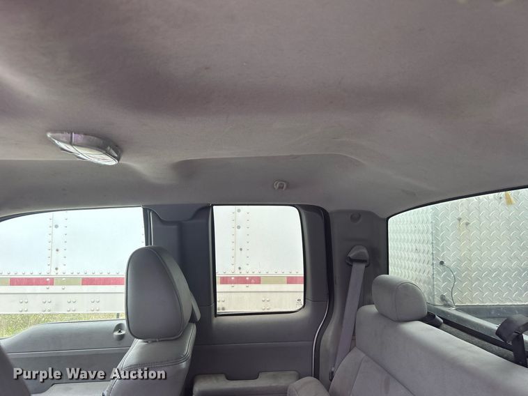 image for item DO7459 2004 Ford F150 SuperCab pickup truck