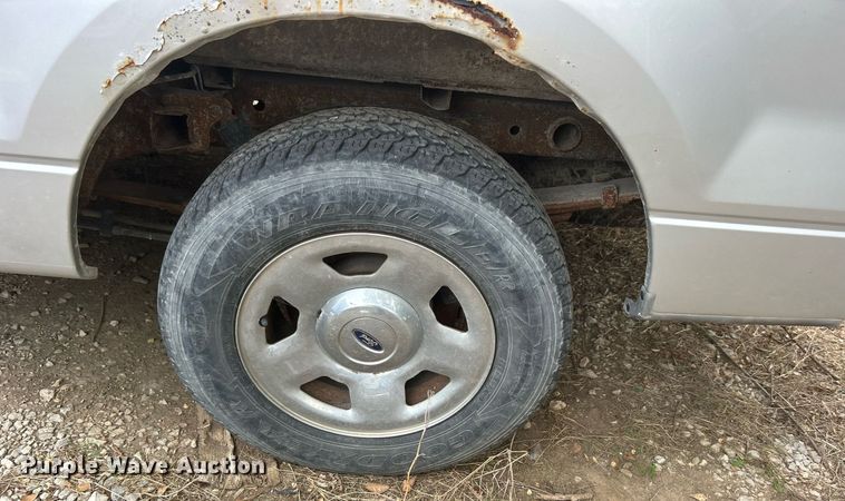 image for item DO7459 2004 Ford F150 SuperCab pickup truck