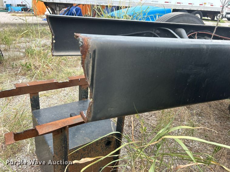 image for item DO7462 2022 International  MV607 truck cab and chassis