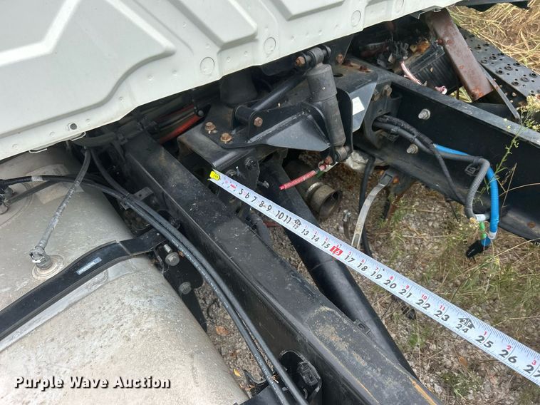 image for item DO7462 2022 International  MV607 truck cab and chassis