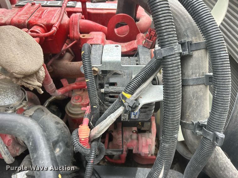 image for item DO7462 2022 International  MV607 truck cab and chassis