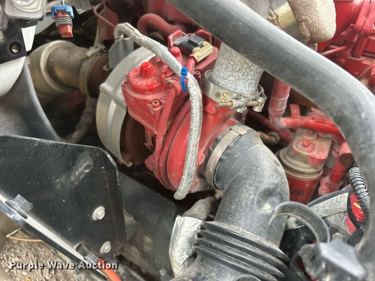 image for item DO7462 2022 International  MV607 truck cab and chassis