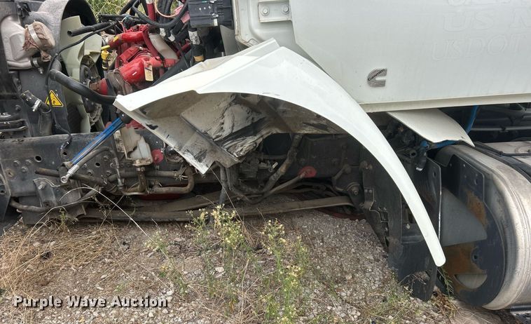 image for item DO7462 2022 International  MV607 truck cab and chassis