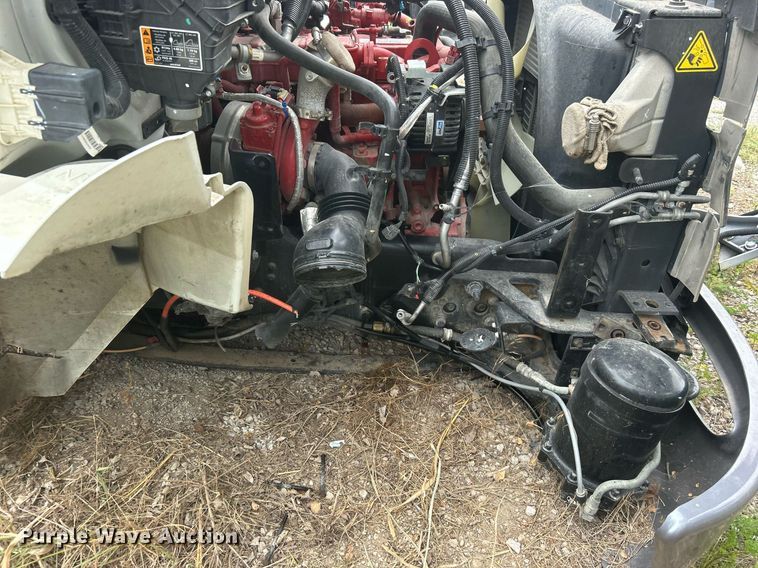 image for item DO7462 2022 International  MV607 truck cab and chassis