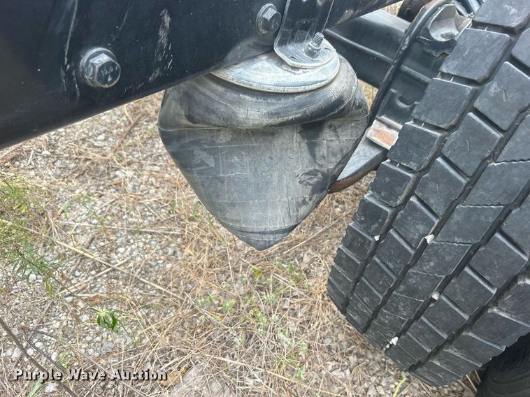 image for item DO7462 2022 International  MV607 truck cab and chassis