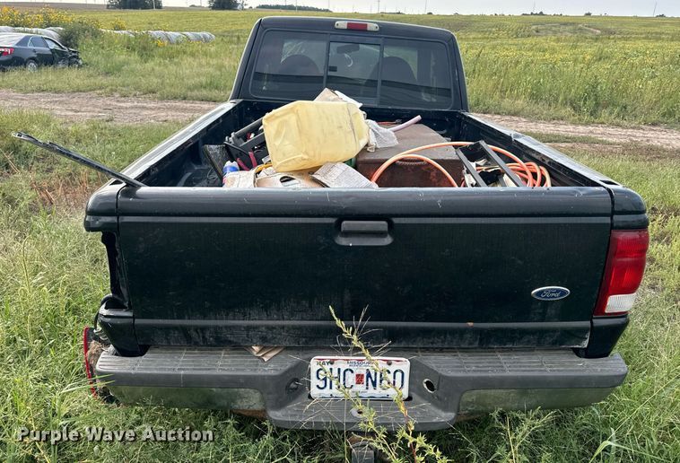 image for item DQ4381 2000 Ford Ranger XLT SuperCab pickup truck