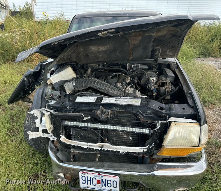 image for item DQ4381 2000 Ford Ranger XLT SuperCab pickup truck