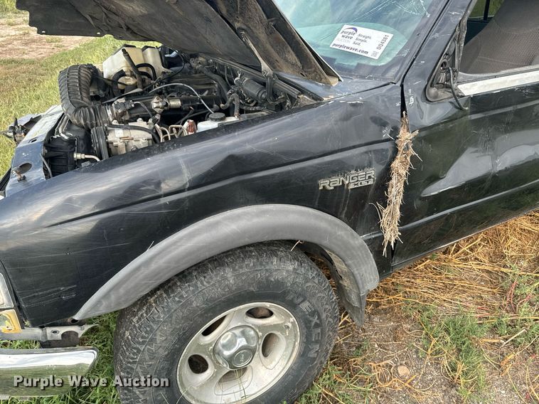 image for item DQ4381 2000 Ford Ranger XLT SuperCab pickup truck