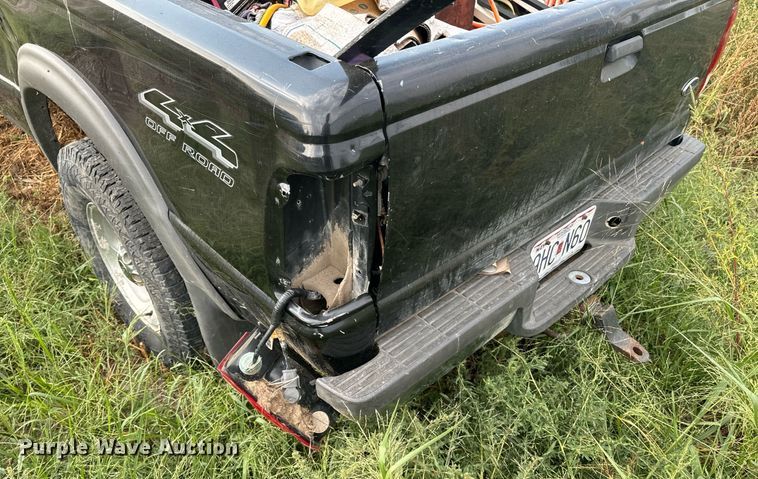 image for item DQ4381 2000 Ford Ranger XLT SuperCab pickup truck