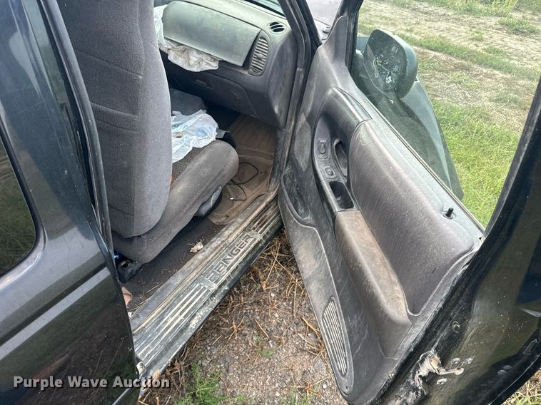 image for item DQ4381 2000 Ford Ranger XLT SuperCab pickup truck