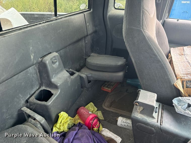 image for item DQ4381 2000 Ford Ranger XLT SuperCab pickup truck