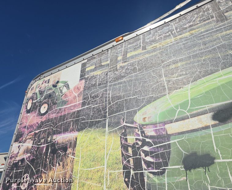 image for item DQ4611 2005 GMC W3500 box truck