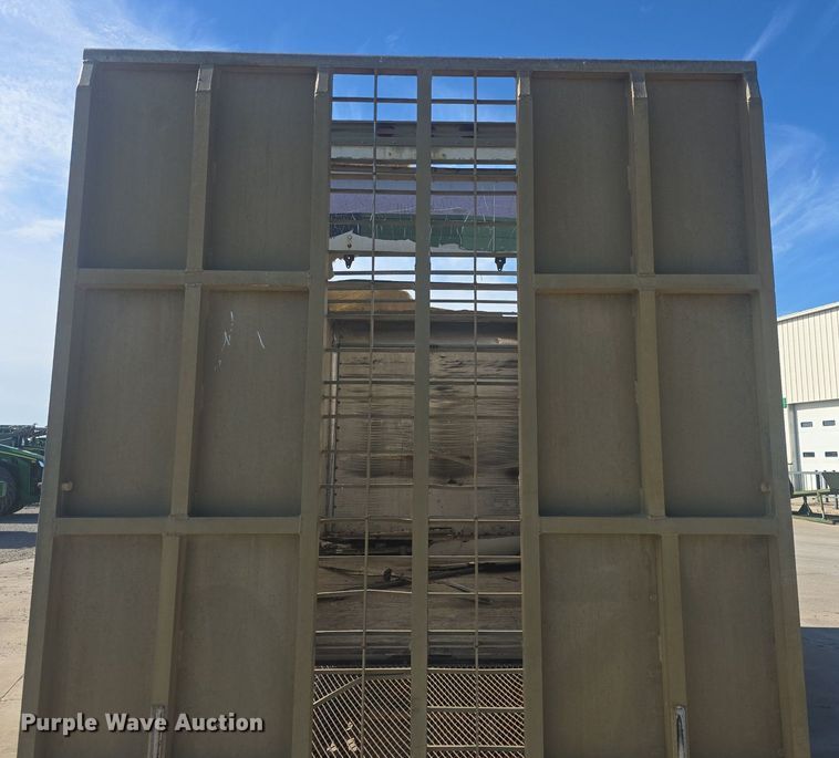 image for item DQ4611 2005 GMC W3500 box truck