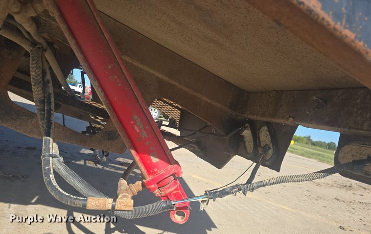 image for item DQ4611 2005 GMC W3500 box truck