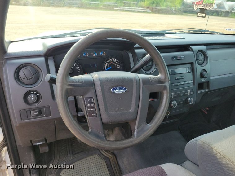 image for item DR4381 2013 Ford F150 XL pickup truck