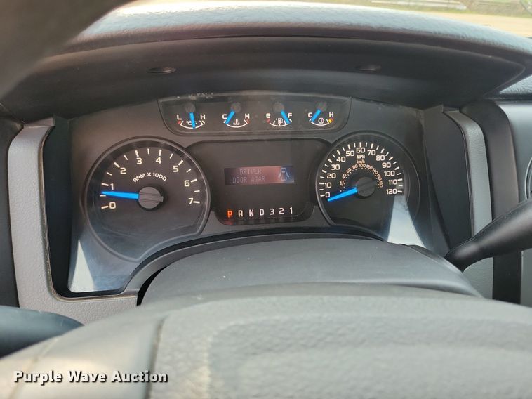 image for item DR4381 2013 Ford F150 XL pickup truck