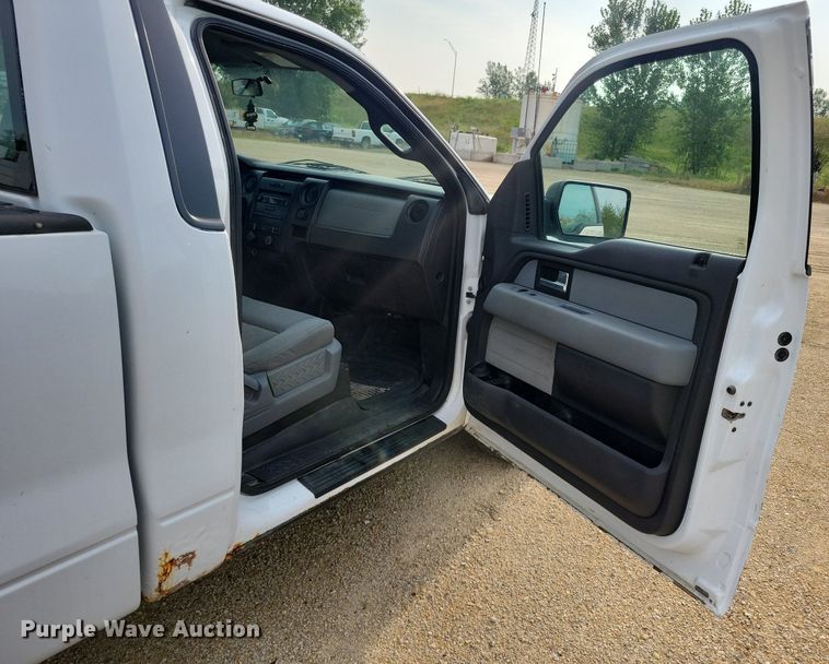 image for item DR4381 2013 Ford F150 XL pickup truck