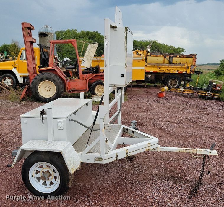 image for item DR4466 Radar trailer