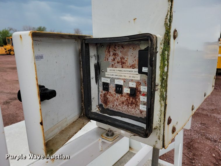 image for item DR4466 Radar trailer