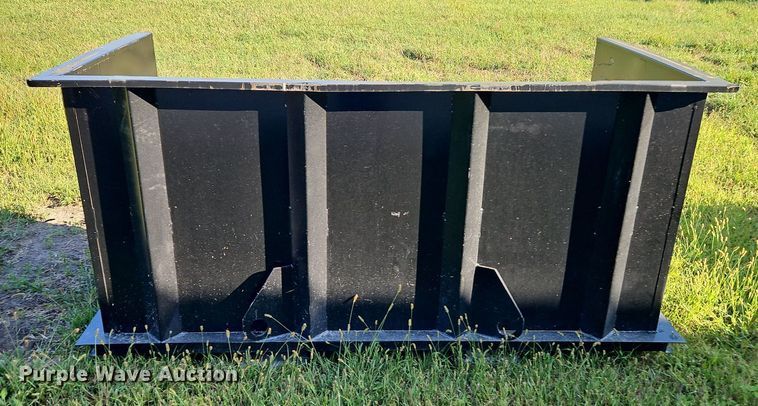 image for item DR8758 Man basket