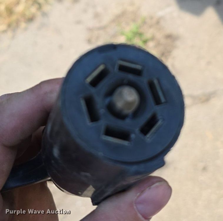 image for item DS4765 2015 Trailerman Trailers Inc. HHG8205R20 equipment trailer