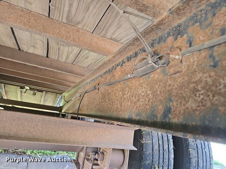 image for item DS4765 2015 Trailerman Trailers Inc. HHG8205R20 equipment trailer