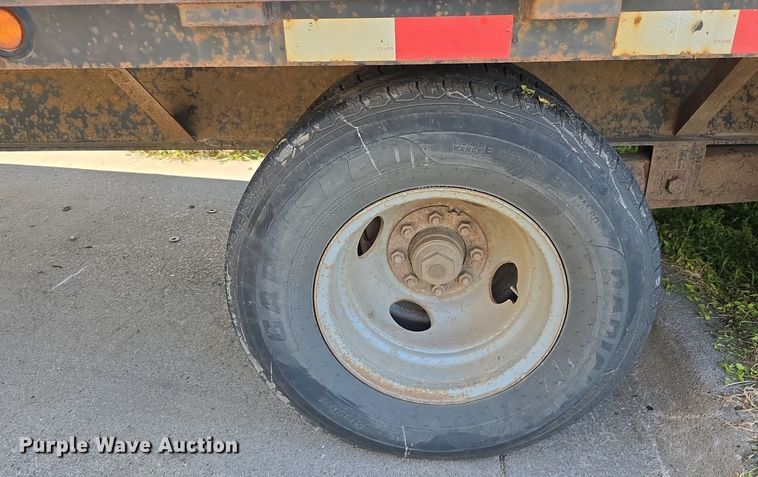 image for item DS4765 2015 Trailerman Trailers Inc. HHG8205R20 equipment trailer