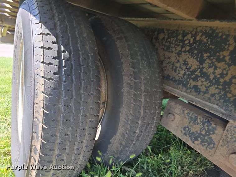 image for item DS4765 2015 Trailerman Trailers Inc. HHG8205R20 equipment trailer