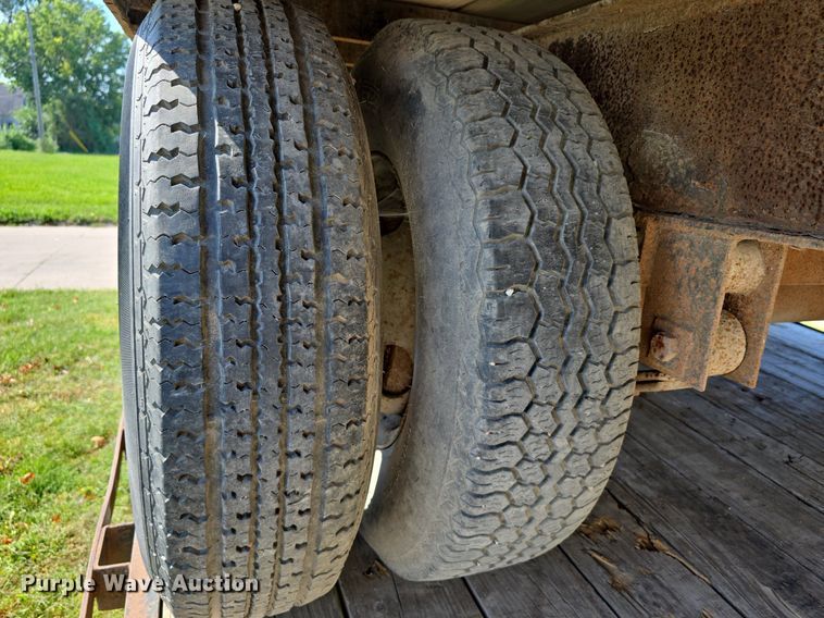 image for item DS4766 2011 Hillsboro Industries 725-TD-BT equipment trailer