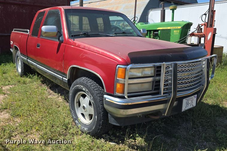 image for item DS4783 1991 Chevrolet K1500 Ext. Cab pickup truck