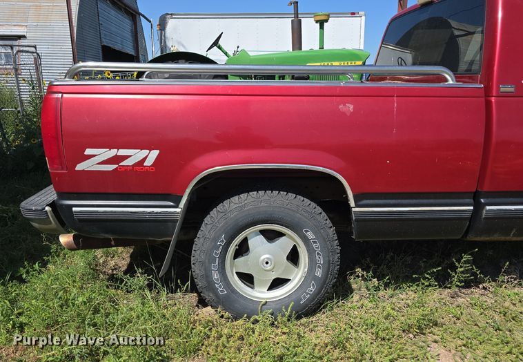 image for item DS4783 1991 Chevrolet K1500 Ext. Cab pickup truck