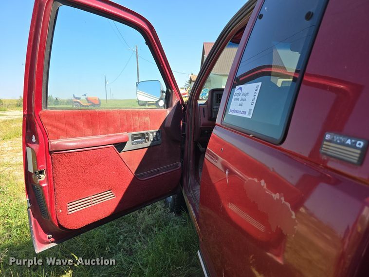 image for item DS4783 1991 Chevrolet K1500 Ext. Cab pickup truck