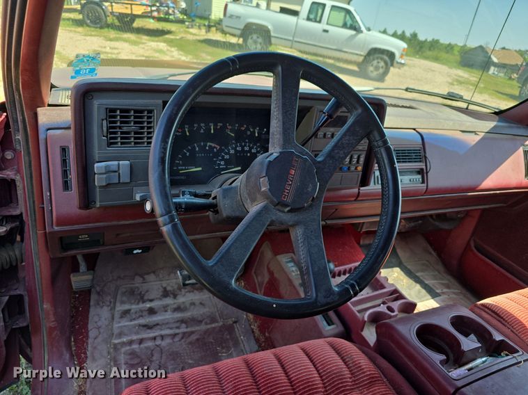 image for item DS4783 1991 Chevrolet K1500 Ext. Cab pickup truck