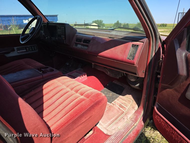 image for item DS4783 1991 Chevrolet K1500 Ext. Cab pickup truck