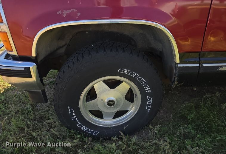 image for item DS4783 1991 Chevrolet K1500 Ext. Cab pickup truck