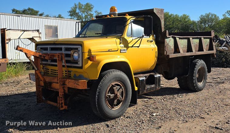 image for item DS4784 1973 GMC 6500 dump truck