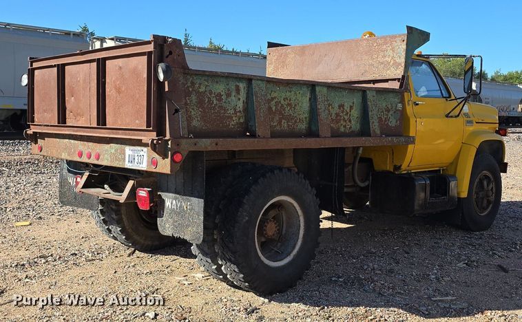 image for item DS4784 1973 GMC 6500 dump truck