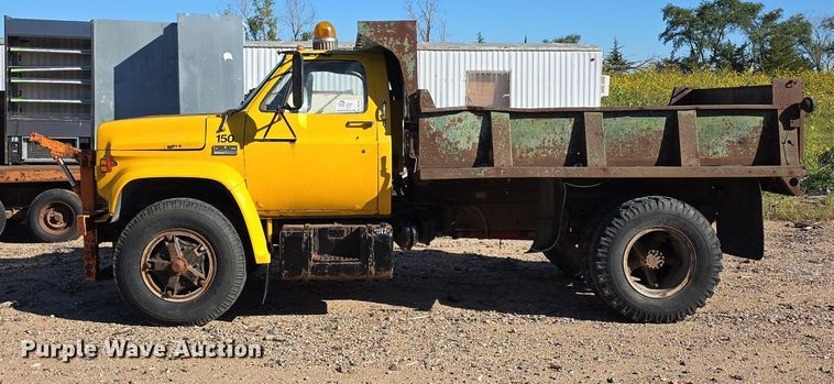 image for item DS4784 1973 GMC 6500 dump truck